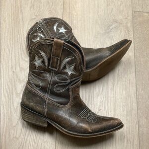 Jeffrey Campbell short Brown Western Cowboy Boots with Star Design